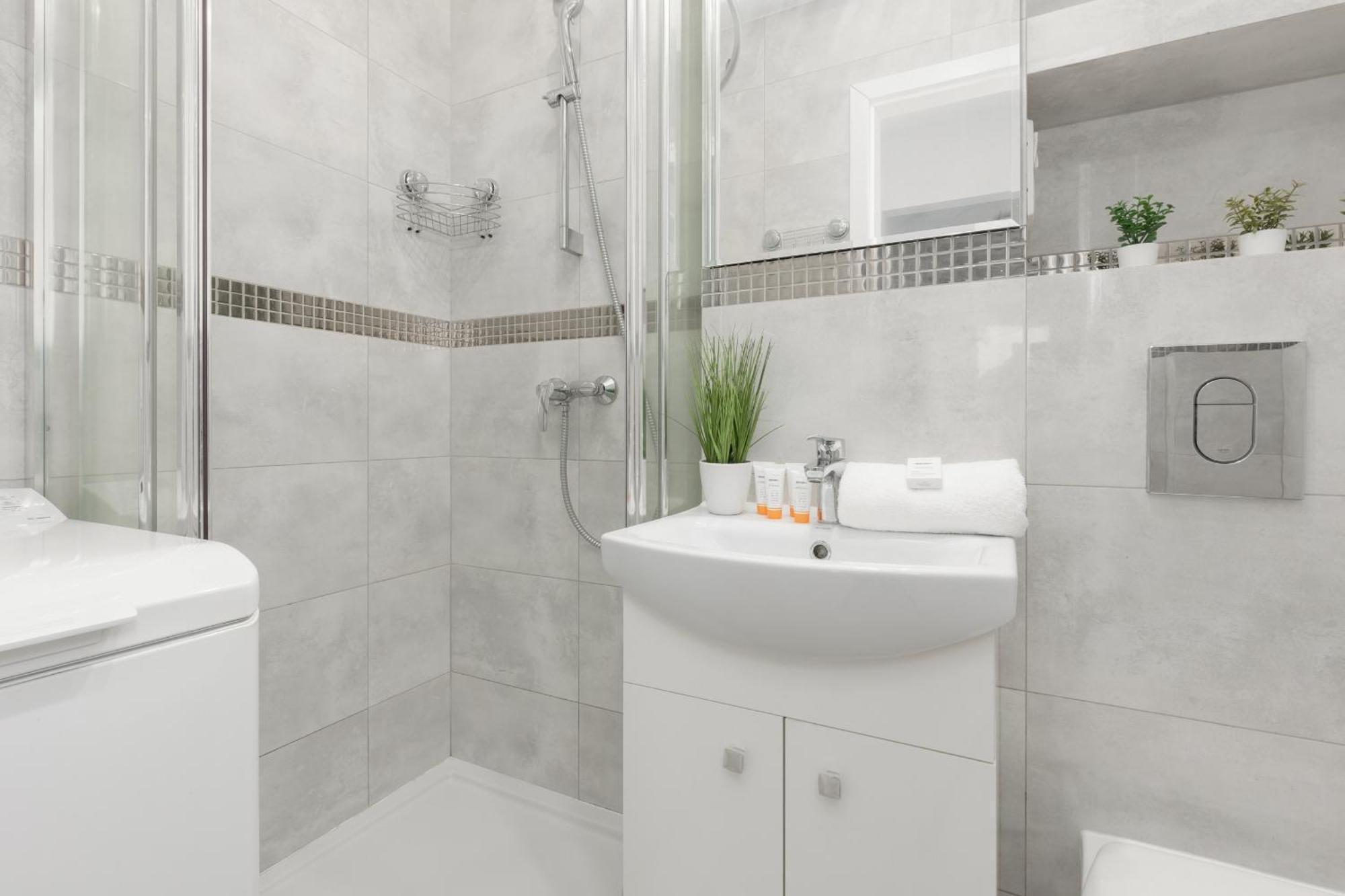 City Center Chmielna 100 Warsaw Luaran gambar
